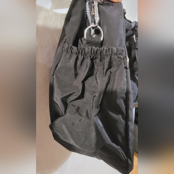 NWOT Large Carry On Tote Shoulder or Baby Bag - Picture 4 of 10